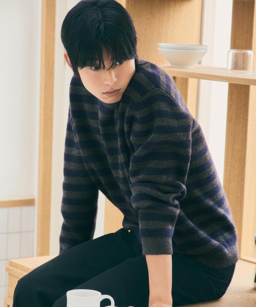 Wednesday Oasis Hush Hazzi Stripe Round Knit_Charcoal(Wc25-Kn60)