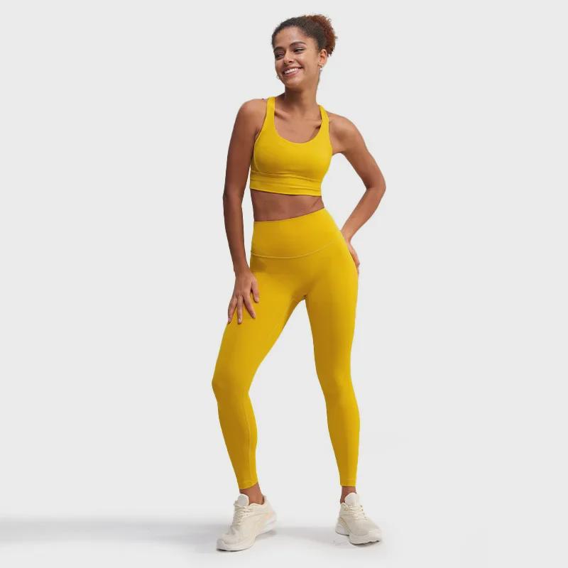 Traje de Yoga Europeo Americano de Espalda Cruzada: Sujetador Deportivo Adelgazante y Pantalones de Fitness con Bolsillo Sin Marcas