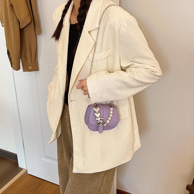 Trendy Mini Handbag 2024 Spring Pu Material Street Fashion Chain Shoulder Crossbody Bag Beaded Heart Stitching Line