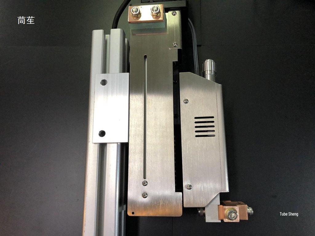 Головка точкового зварювання ЧПУ для збирання акумуляторних блоків 18650 з двома голками для контактного зварювання та безпневматичним кріпленням