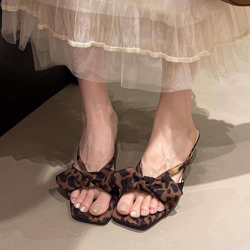 

Fashion Summer Women s Slippers Leopard Print 2025 New Fashion Casual High-heeled Slippers French Bow Open Toe Square Toe Zapatos Mujer 40 леопардовый