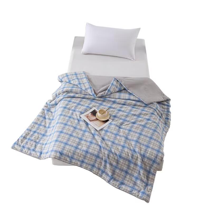 Yiyi Ai Plaid Summer Quilt