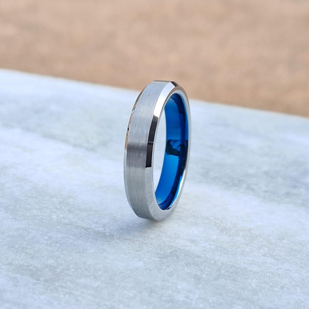4mm Brushed Tungsten Ring with Blue Inner Band – Durable and stylish, perfect for men and women. A modern choice for wedding bands.