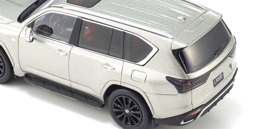 Originální Kyosyo Lexus LX 600 F SPORT Titanium, pouze hotové vozidlo, produkt 1/43 (Sonic F/Export LHD)