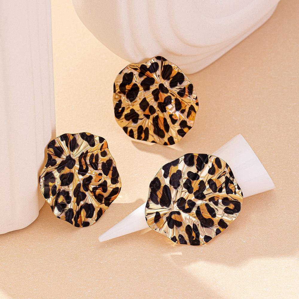 Fashion for Women Jewelry Retro Geometric Leopard Print Circle Disc Fashionable Design Earring Ring Set