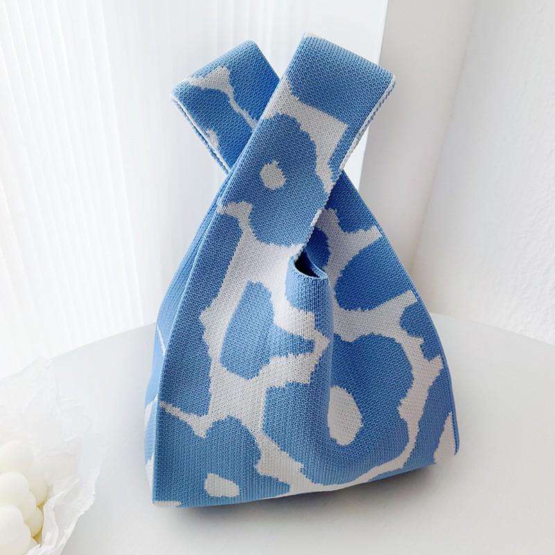 Cartoon Souvenir Hand-Carry Tote: Knitted Bag for Gifts, Candy, or Travel – Stylish and Spacious