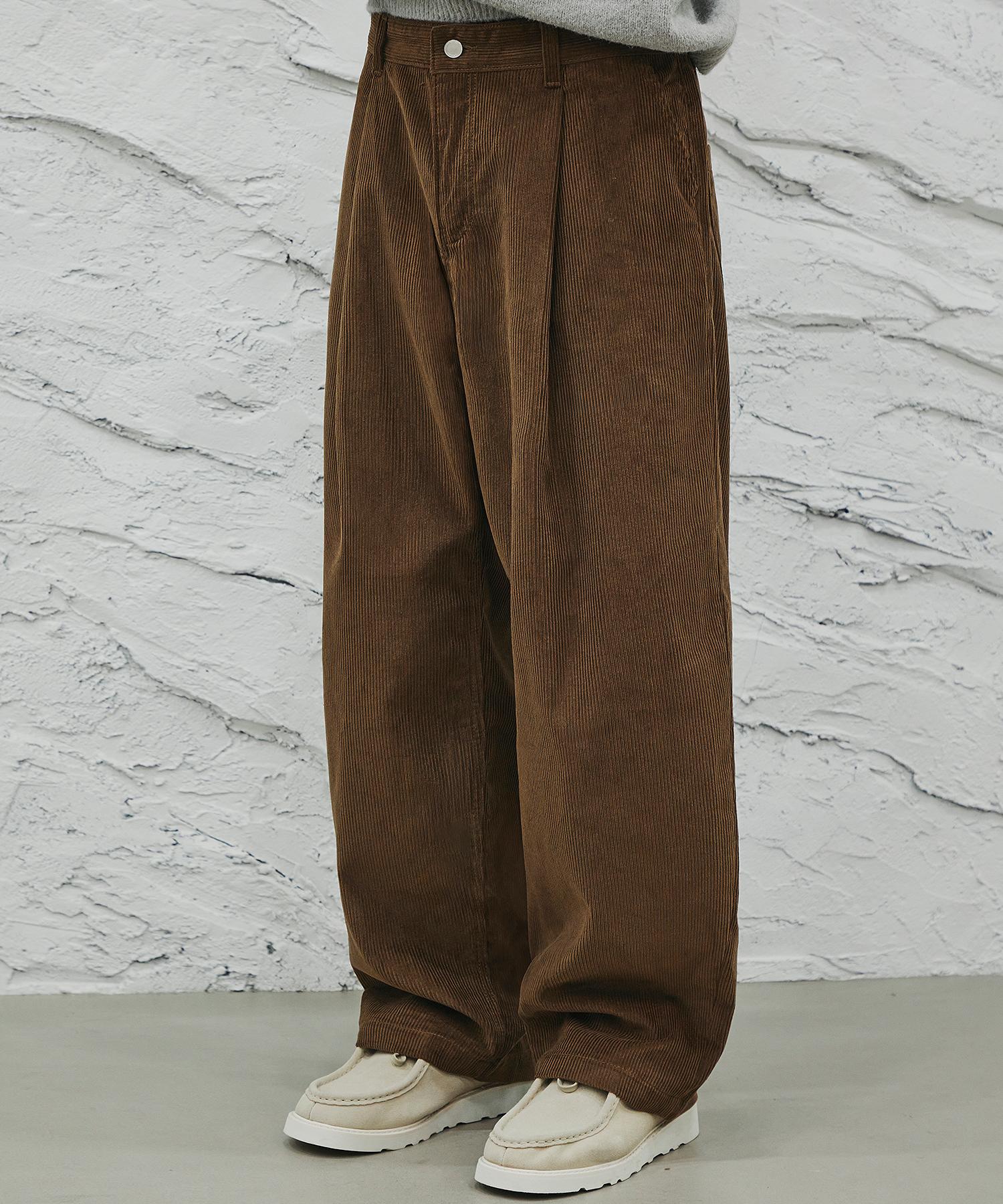SIGNATURE Single-Pleat Corduroy Wide Pants [Brown]