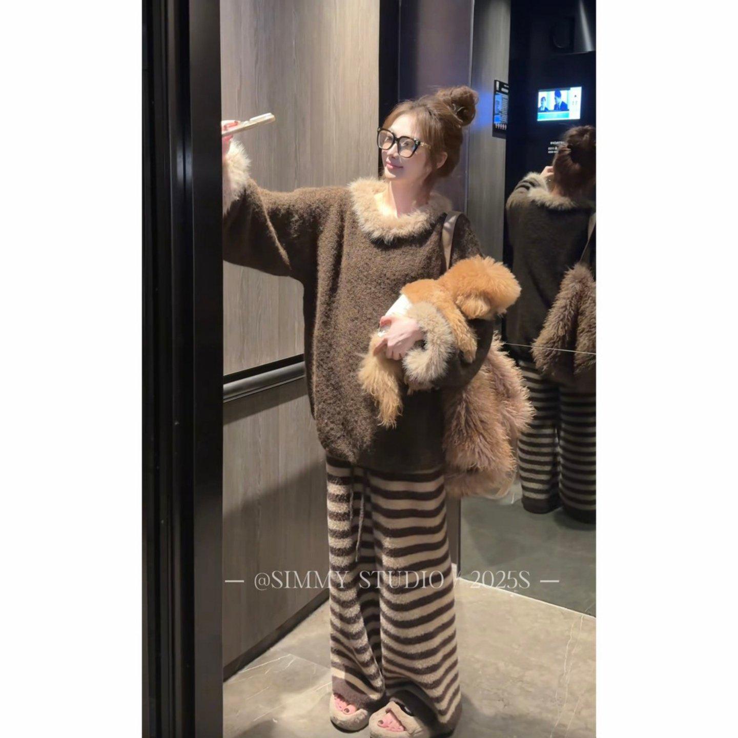 

Korean Style Winter Fur Collar Knit Sweater & Stripe Wide-leg Pants Set M (105-116 lbs)