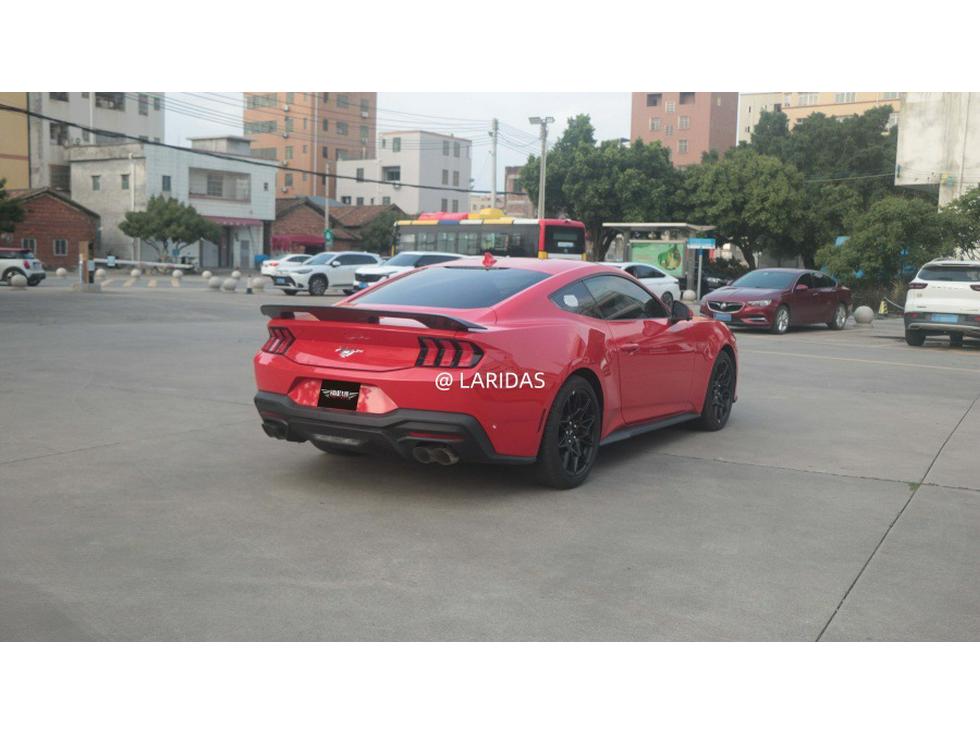 Carbon Fiber Rear Spoiler for 2024+ Ford Mustang Dark Horse S650