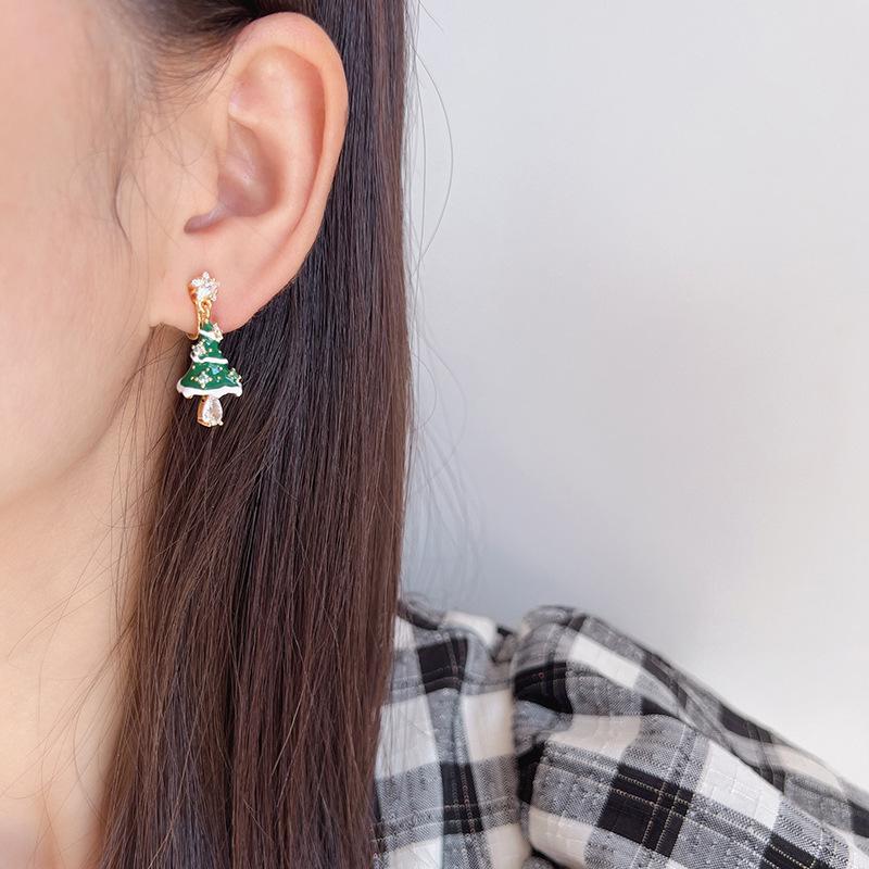 EH1612 3D Christmas Tree Dangle Earrings with Non-Piercing Mosquito Coil Ear Clips