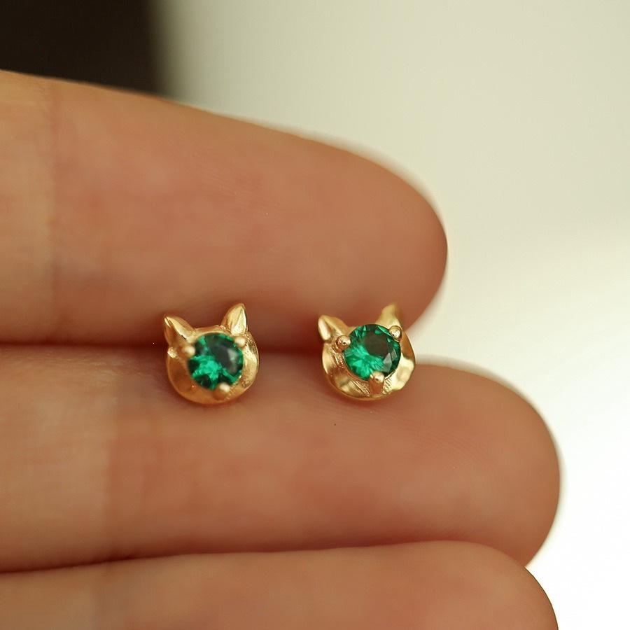 Kitten S925 Sterling Silver 18K Gold-Plated Emerald Cubic Zirconia Animal Stud Earrings, Japanese Mini Style 18K Gold Pair (with Earplugs)