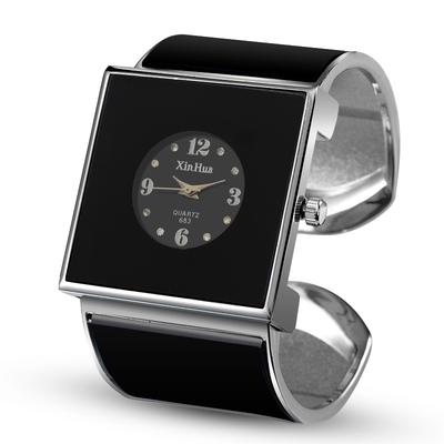 Neue modische Damen-Armbanduhr, quadratische Damenuhr