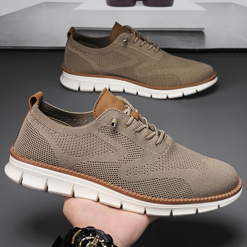 Large Size Men's Fly-woven Sneakers Board Shoes Fashion Low-top Shoes Outdoor Men's Sports Running Shoes Versatile Men's Shoes