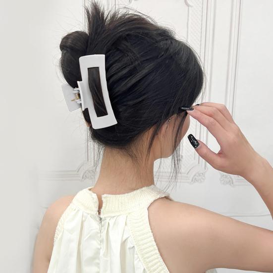 1/4Pcs Women Hair Claw Soft Silicone Anti-slip Teeth Back Head Hair Clip Geometric Shape Pain-Free Wear Hair Clamp