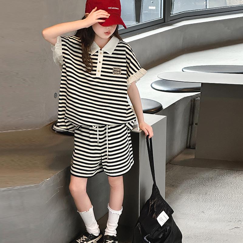 

Летний спортивный комплект для девочек 2025: Свободный полосатый топ с воротником поло и шорты 150 cm