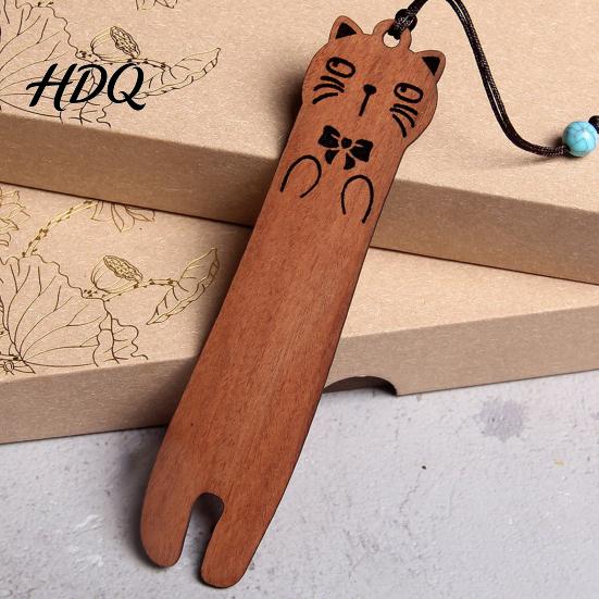 Durable Wood Bookmark Wooden Cartoon Cat Bookmarks for Book Lovers Natural Marker