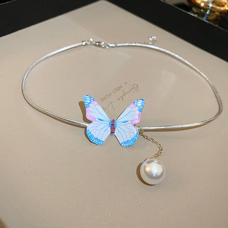 Dopamine Pearl Necklace: Retro Court Style Versatile Clavicle Chain for Women