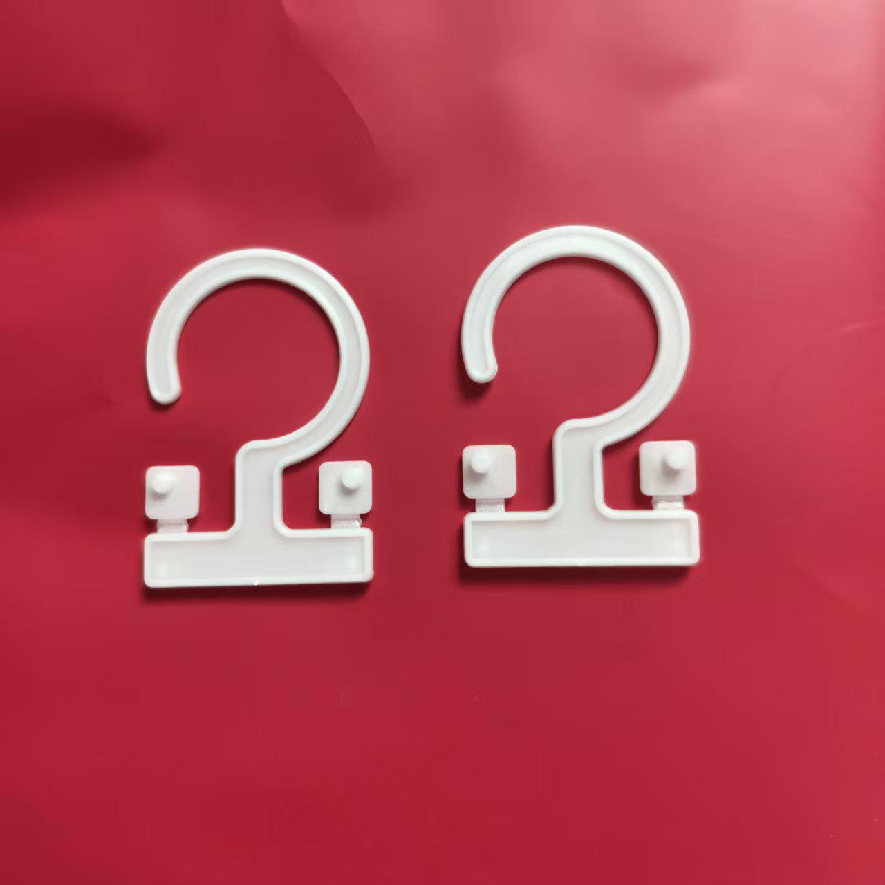 

Moisture-Proof Hangable Desiccant Bag with Plastic Hook for Wardrobes