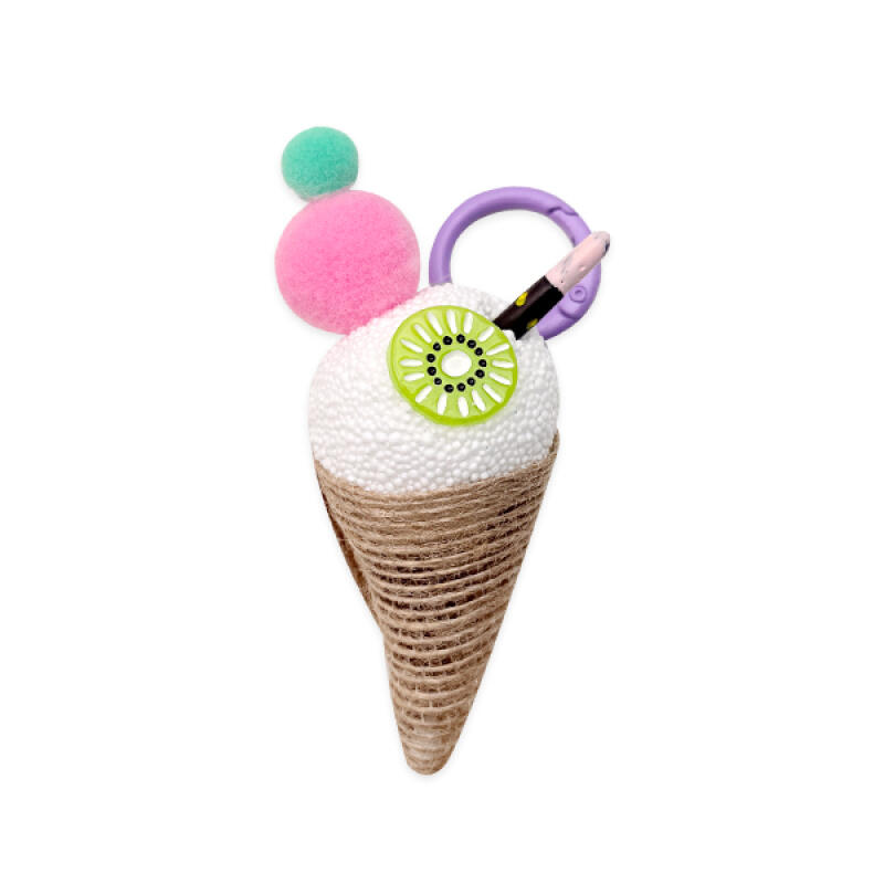 Making a Pom Pom Ice Cream Keychain - 1-person set