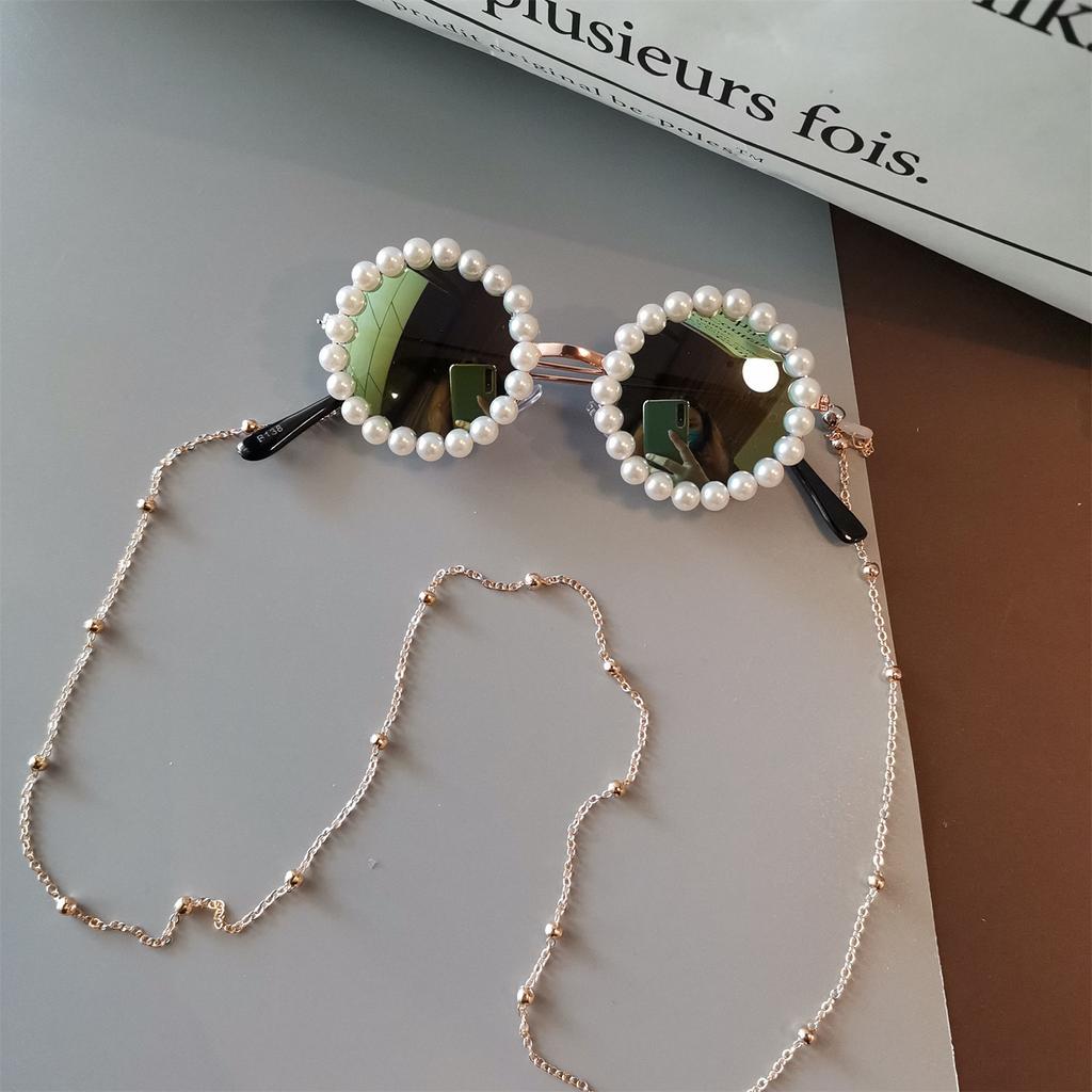 New Luxury Pearl Sun Glasses Women Fashion Metal Frame Round Sun Glasses Designer Imitation Pearl Gradient Sun Glasses UV400