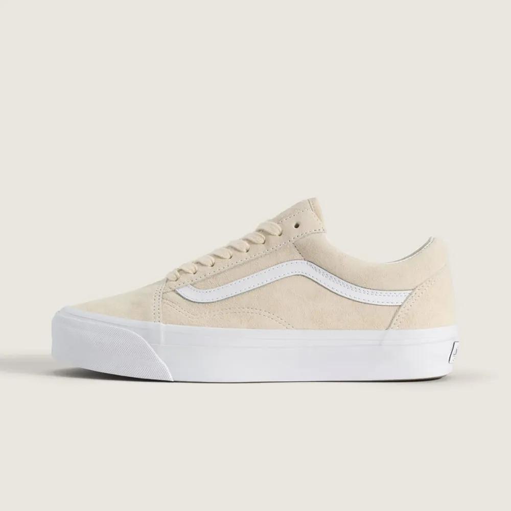Vans Premium Old Skool Pig Suede Sneakers 220