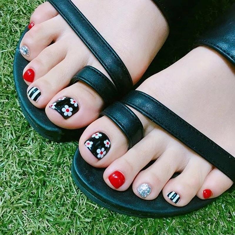 

24-Piece Fashion Toenail Patch Set - Boxed False Nails for Finished Manicure