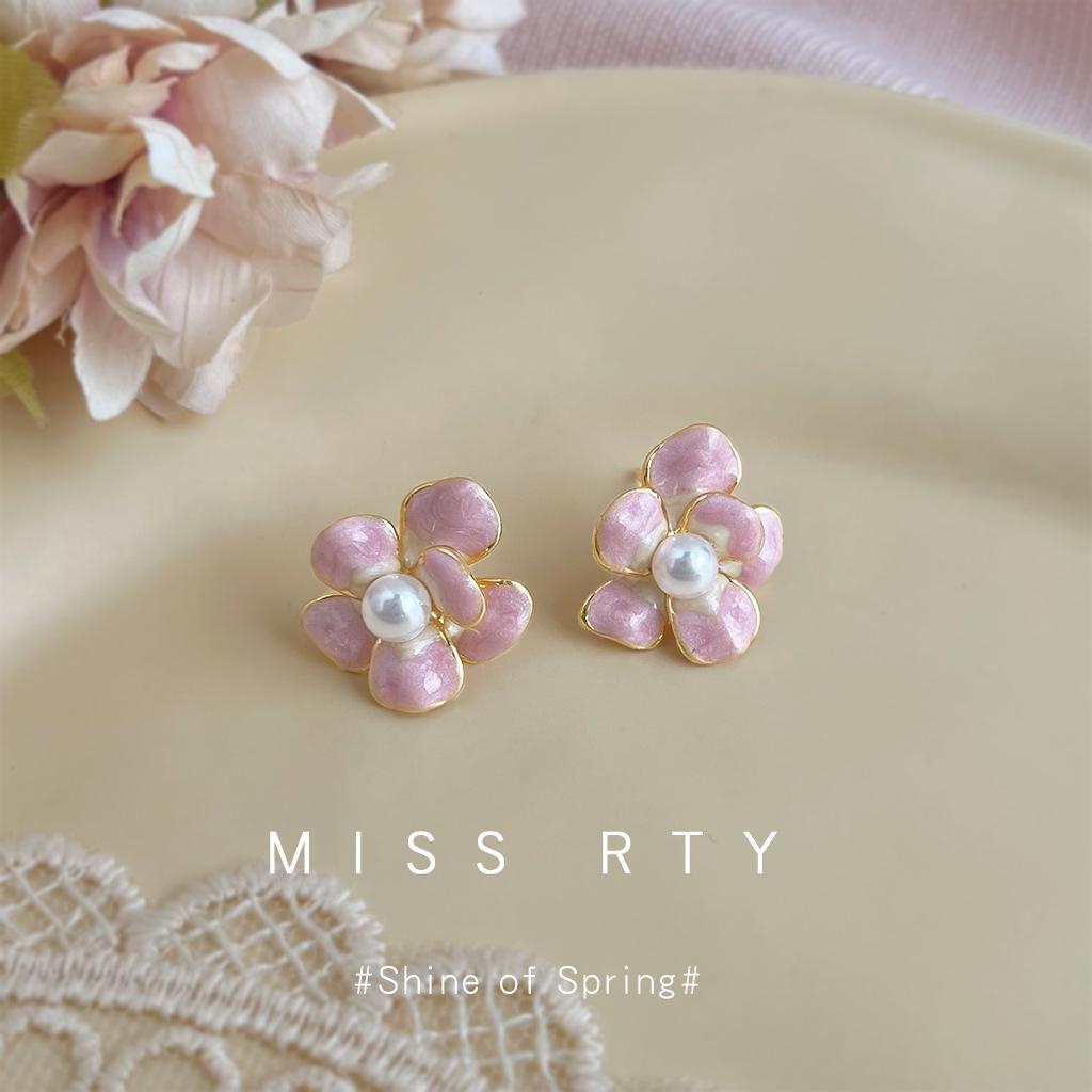 Elegant Pink Enamel Flower Earrings: Luxurious Gradient Drip Glaze Studs with Zirconia Detailing