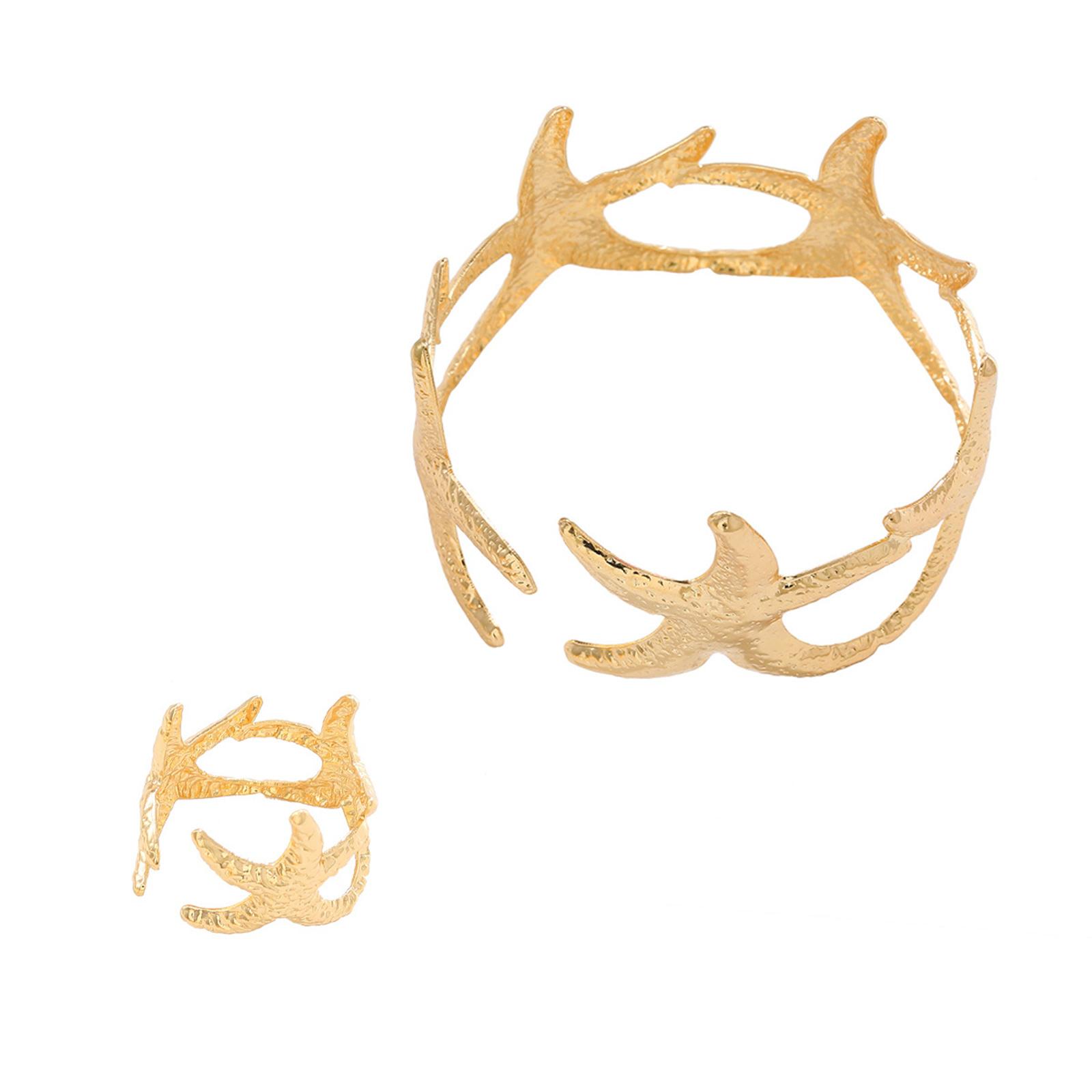 

Модный браслет и набор колец в виде полых морских звезд. Элегантные регулируемые кольца, идеально подходящие для повседневной носки и светских мероприятий. золотой