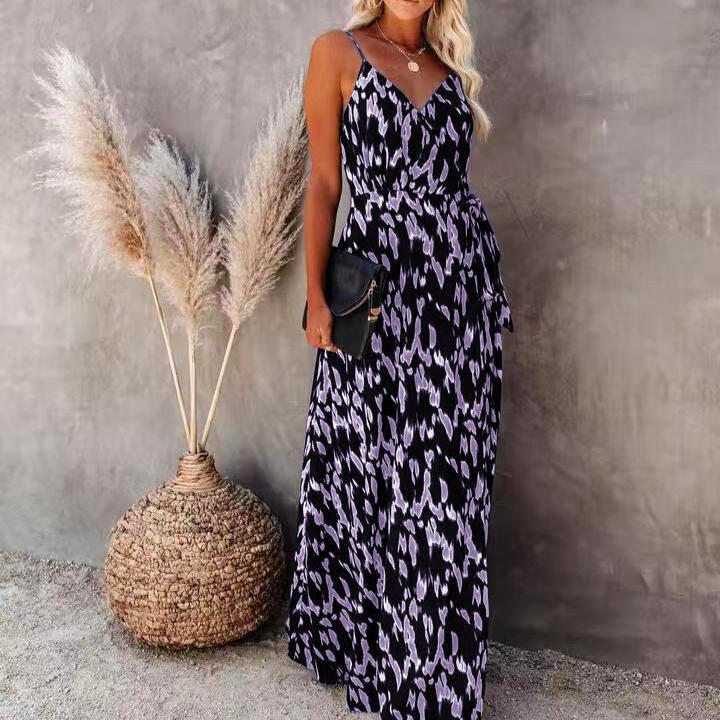 

Сукня з розрізом на підтяжках та сексуальною спідницею середньої довжини з принтом XXXXXL