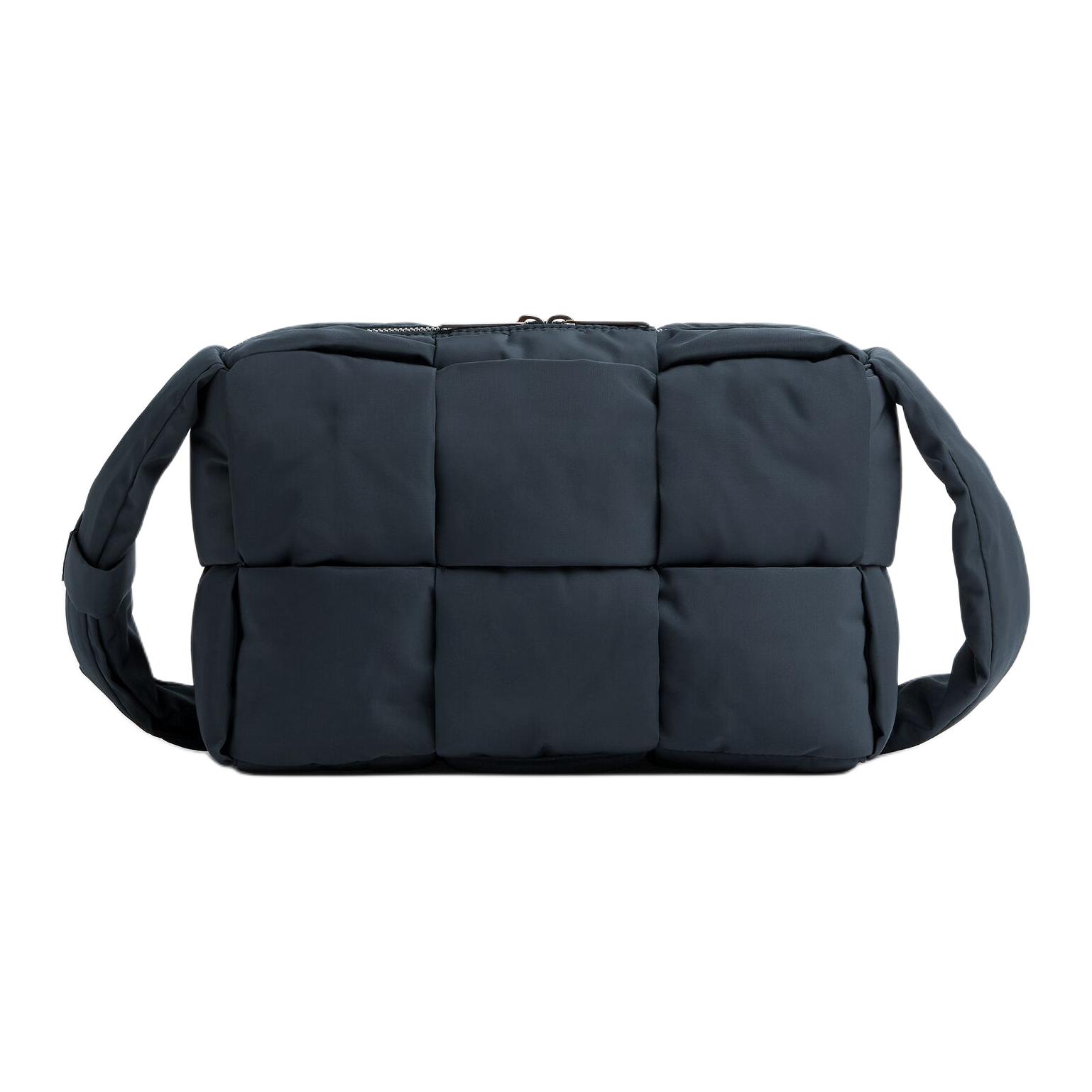 

Bottega Veneta Medium Arco Padded Camera Bag Shadow Men Bags Blue 795505-V30V2-4211 Basic Set (Bag+Dust Bag)
