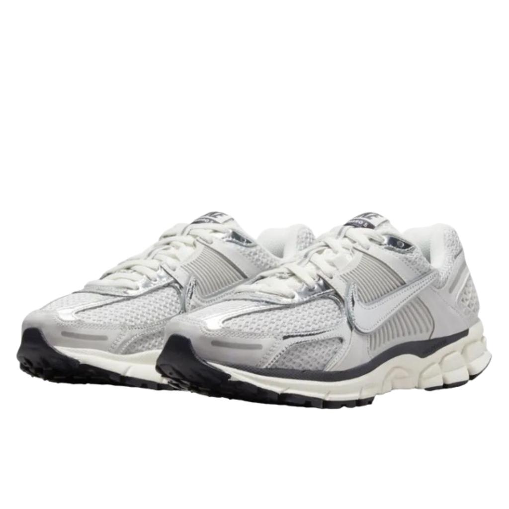 Nike Zoom Vomero 5 Photon Dust Metallic Silver