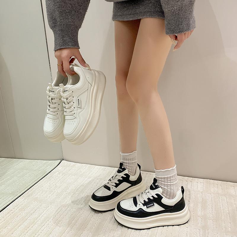 Platform White Shoes Women's 2025 Spring New Leather Mesh Breathable and Lightweight Versatile Small Sports and Leisure Board Shoes