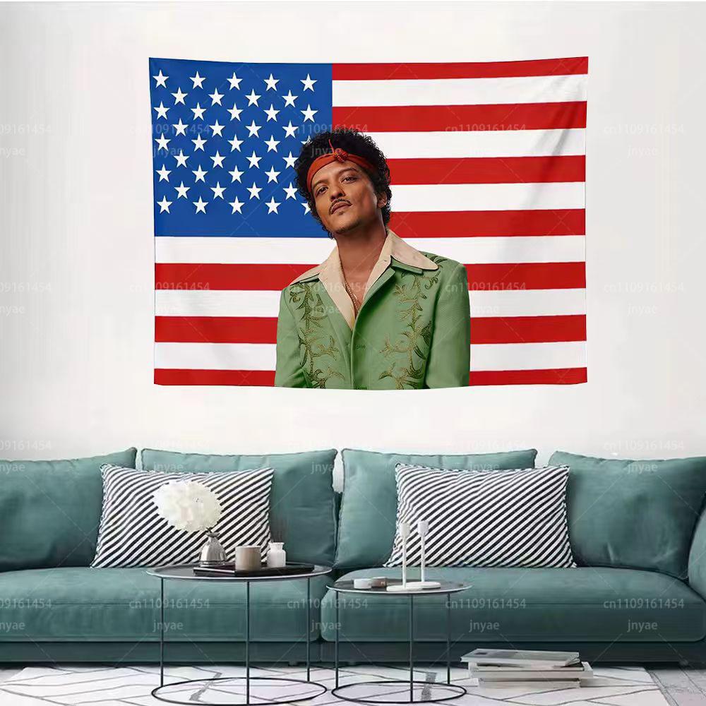 Arazzo Bruno Mars Bandiera Americana Rosa Appeso a Parete Poster Cantante Decorazione Stanza Casa
