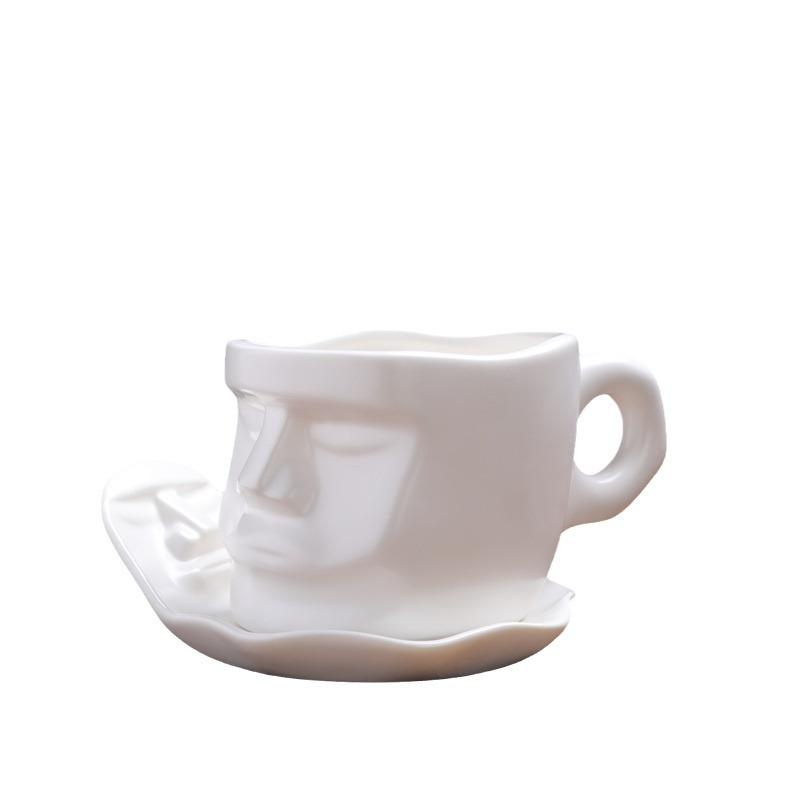 Set Creativ Ceașcă de Cafea și Farfurie Agățată de Ureche Statuetă Față Ceașcă de Cafea Contact Vizual Sărut Ceramică Ceașcă Europeană