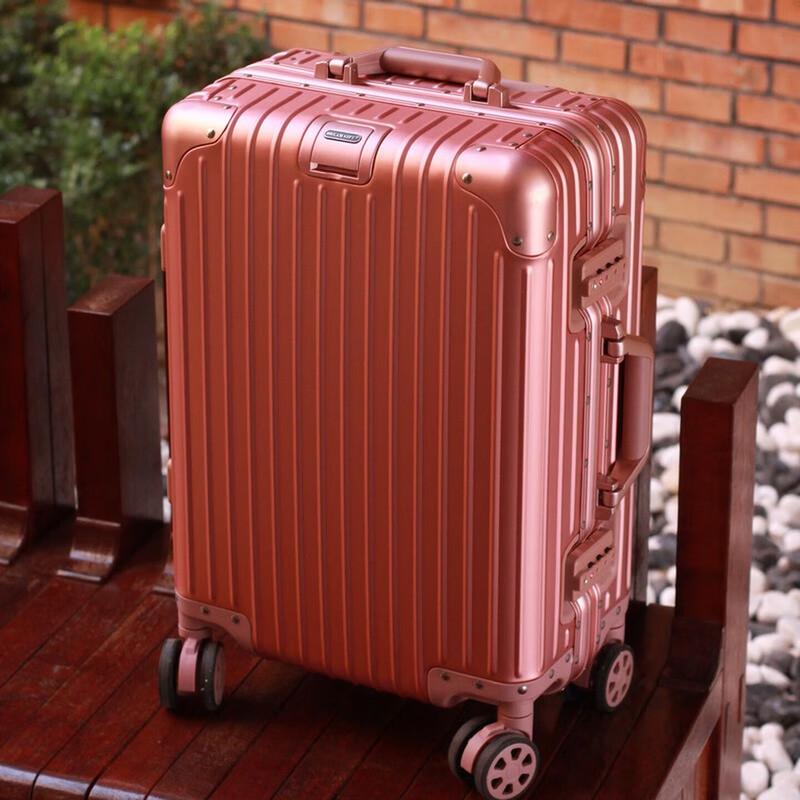 DREAMGIFT Aluminum-Magnesium Alloy Business Carry-On Luggage
