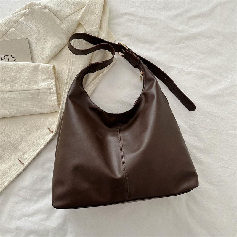 Simple texture solid color retro versatile ins shoulder bag women's 2025 new underarm bag tote bag tide