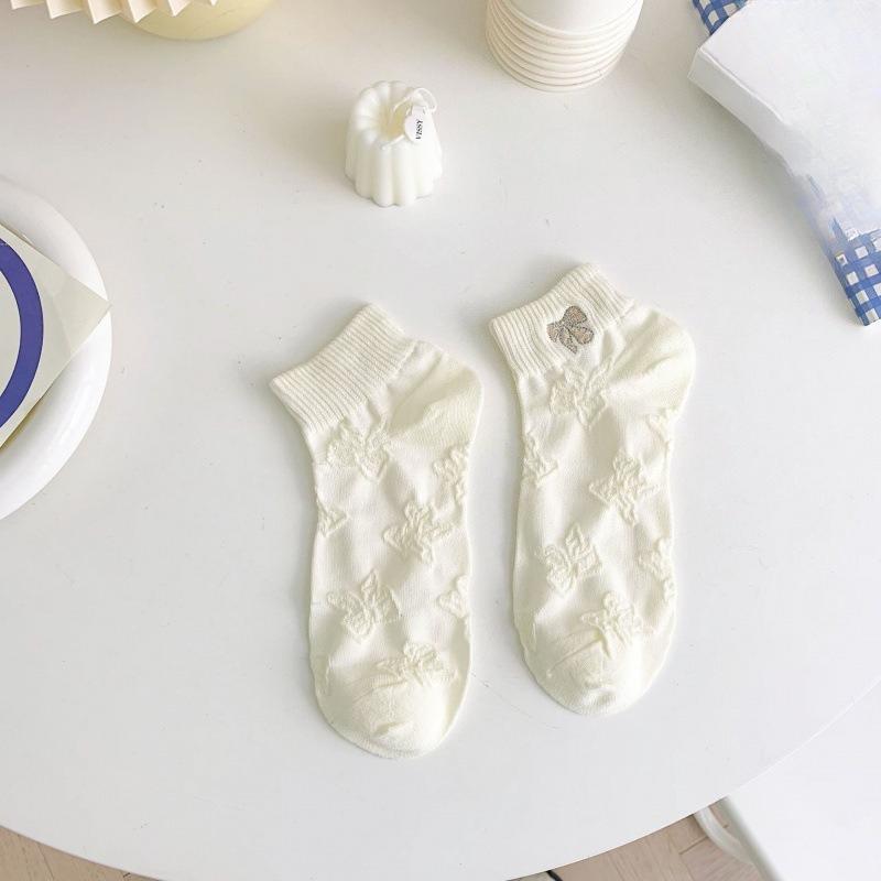 Female Spring and Summer Embroidery Pure Color Lovely White Short Tube Cotton Socks