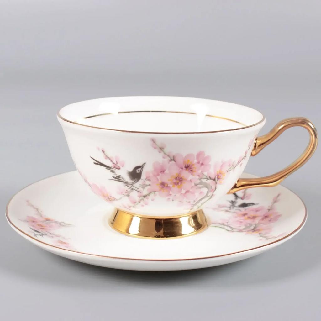 Europeisk Kaffekopp Fat Liten Färskvattenskopp Tekopp Brittisk Afternoon Tea Hög Benporslin Keramisk Kopp Gåvor Julklappar