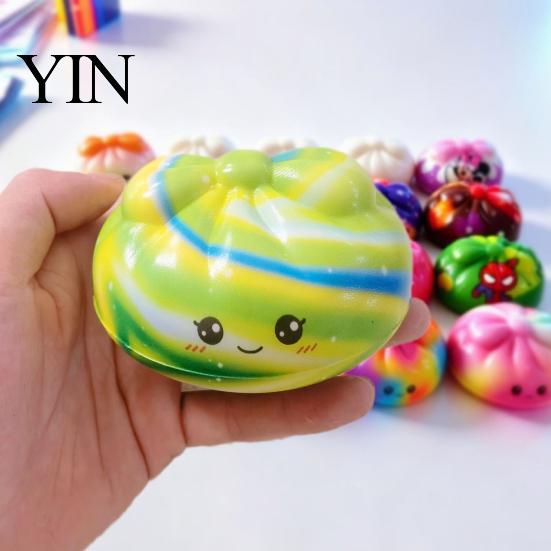 Stressabbau für Reisen Buntes Brötchen Quetschspielzeug, Weiches Sensorisches Fidget Niedliche Neuheit Geschenke Geburtstag Entlastungsspielzeug Erwachsene Kinder Angst Spannung Handgriff