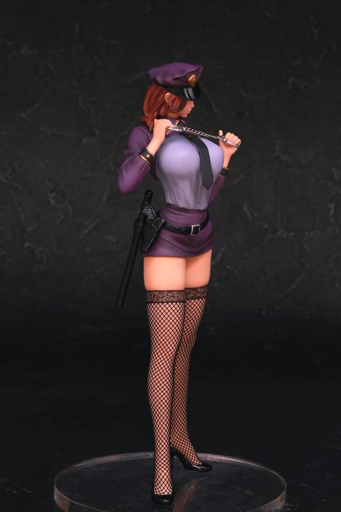 Oplzlá sadistická policistka Akiko Designed by Oda bez měřítka PVC lakovaná hotová figurka A+ Ver.1.1 1/6