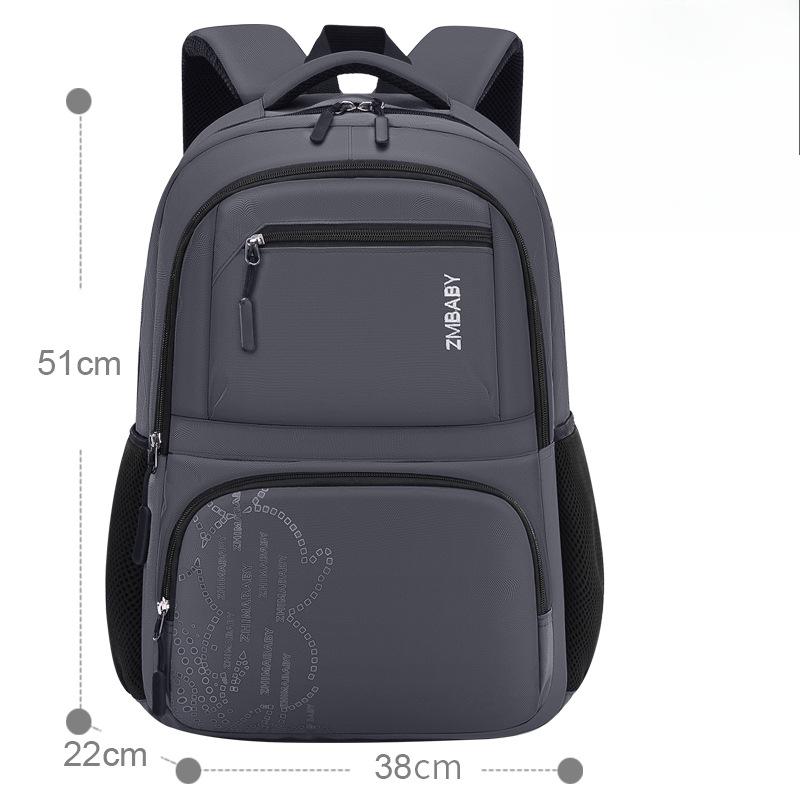 A Lightweight and Casual Children's Schoolbag for Primary School Students with Multiple Compartments