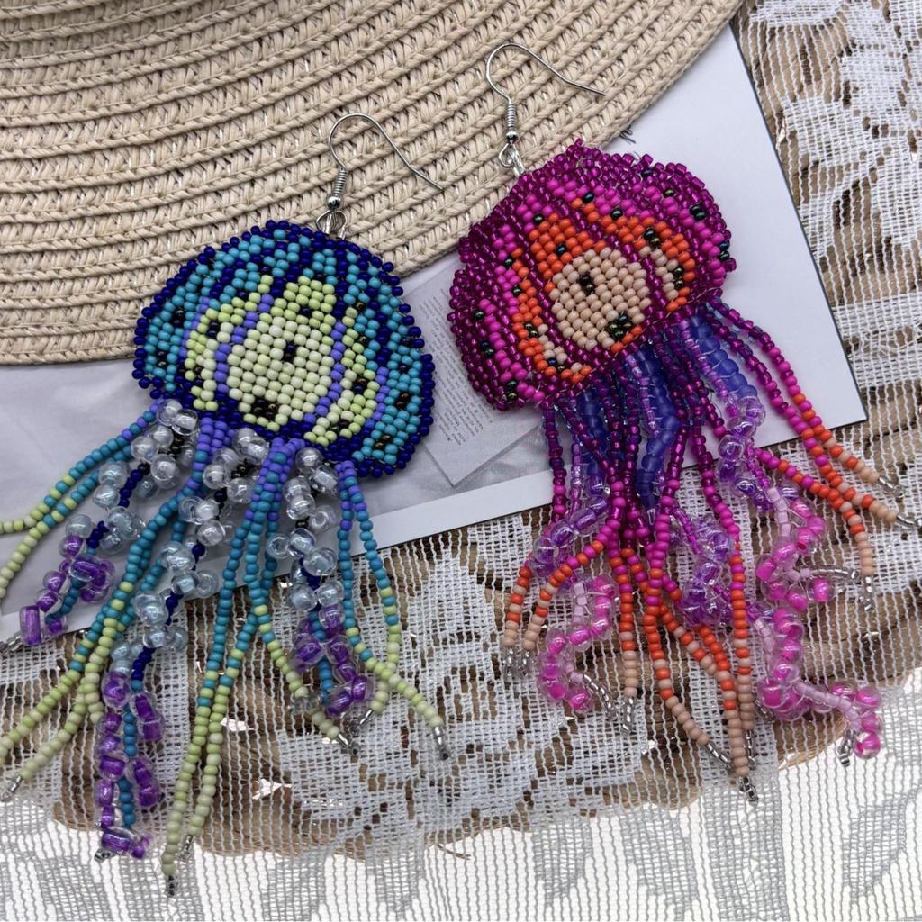 Handmade Beaded Jellyfish Keychain Ornament - Ocean Style Pendant for Bags