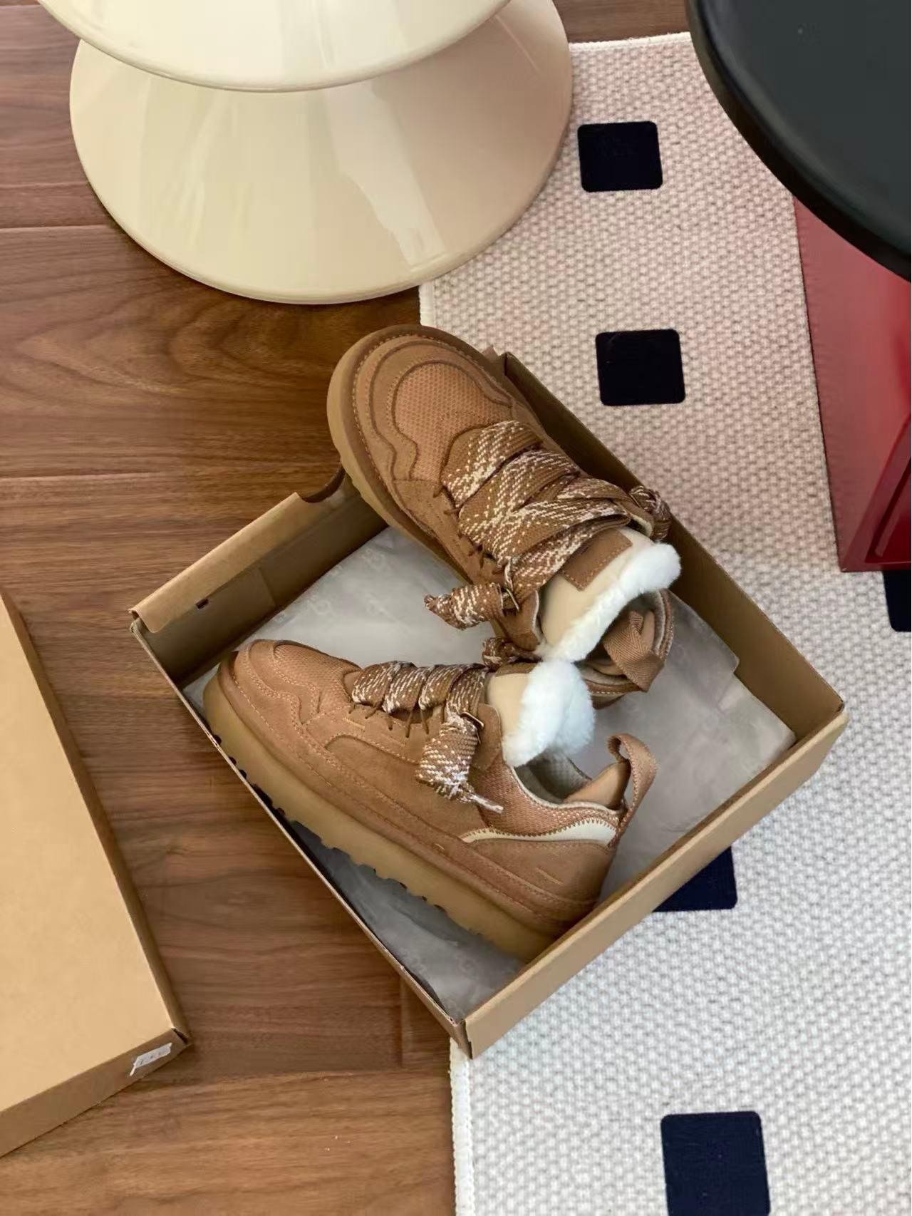 

Хэнань Сангпо Повседневный Топ с высоким низом Обувь из овчины и шерсти - Удобная толстая подошва для мужчин и женщин 39