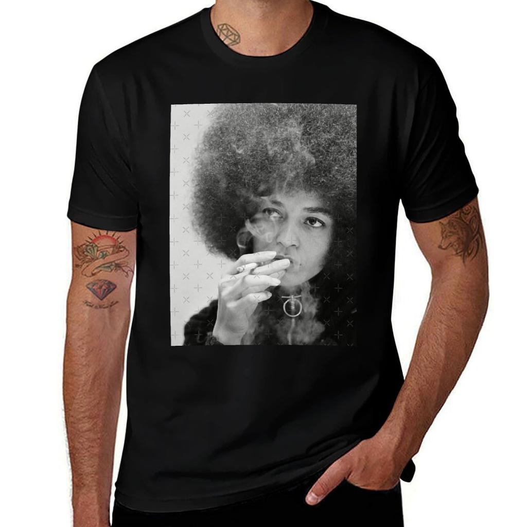 Angela Davis Smoking TShirt Comfortable Workout Short Sleeve Shirt TShirt