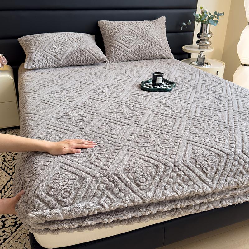 Carved Velvet Thick Winter Bed Sheet Jacquard Tafu Velvet Bed Cover Simmons Mattress Protective Cover