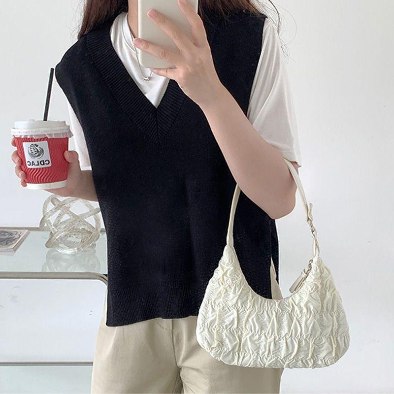 Taschen im Windbeutel-Stil, mädchenhafte, wolkenartige Plissierte Taschen, stilvolle Ein-Schulter-Taschen in Knödelform, im Sommer süße und coole Unterarmtaschen