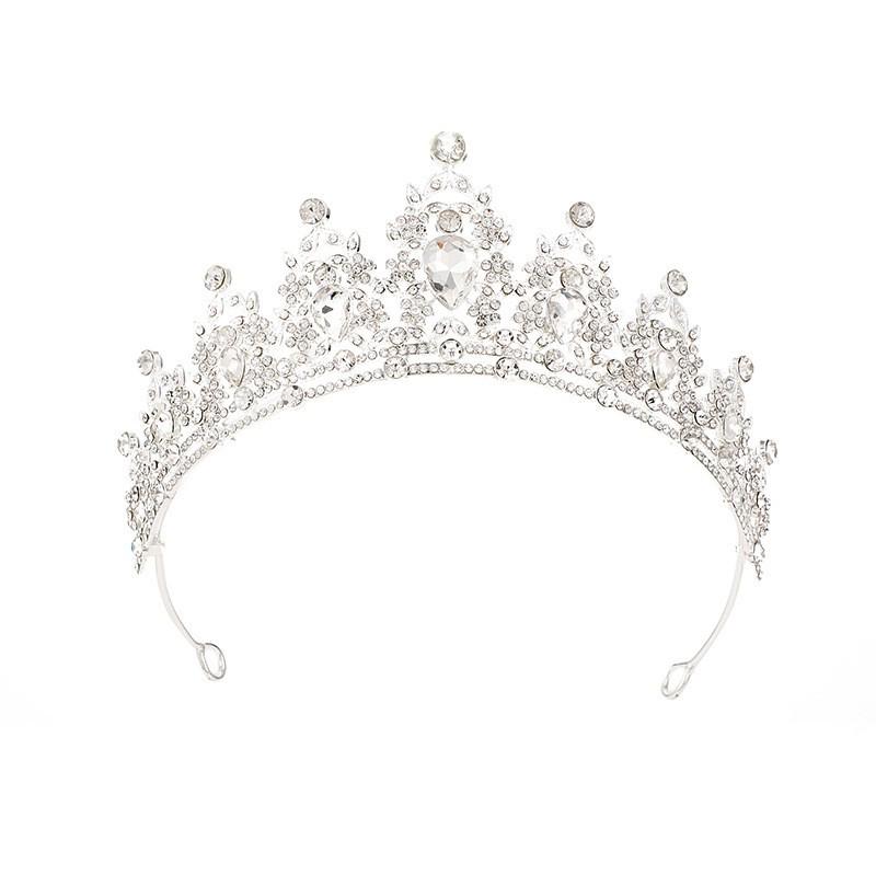 Retro Crown Necklace and Earring Set: Luxury Three-Piece Bridal Jewelry for Weddings and Banquets
