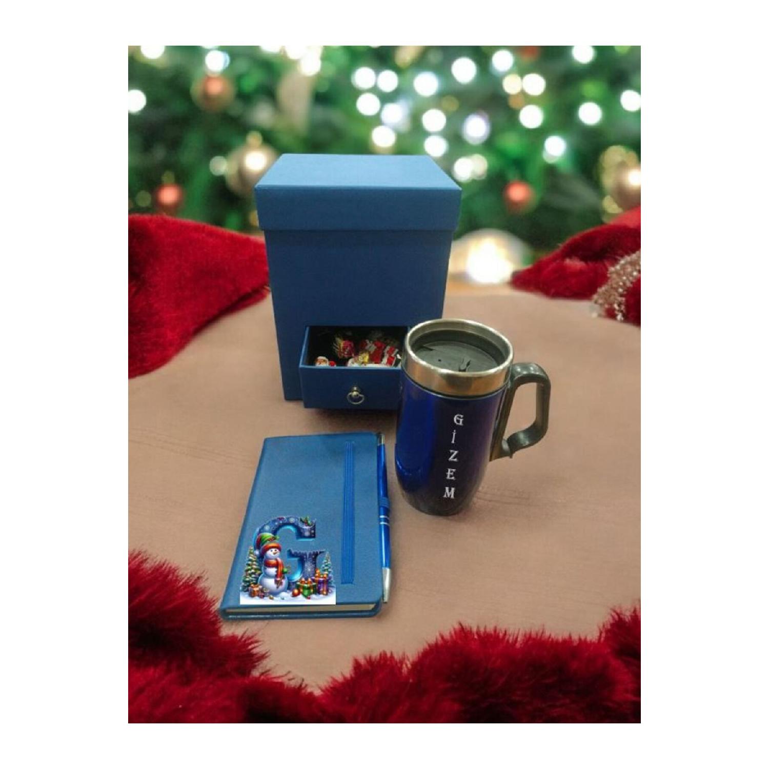 

New Year s Surprise Agenda In A Dark Blue Drawer Box