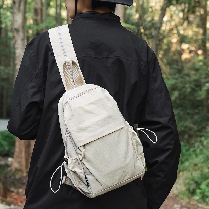 2026 NEUER Leichter Damen-Rucksack Nyl Multifunktionale Brusttasche Unisex Outdoor Wandern Kleiner Rucksack Umhängetasche