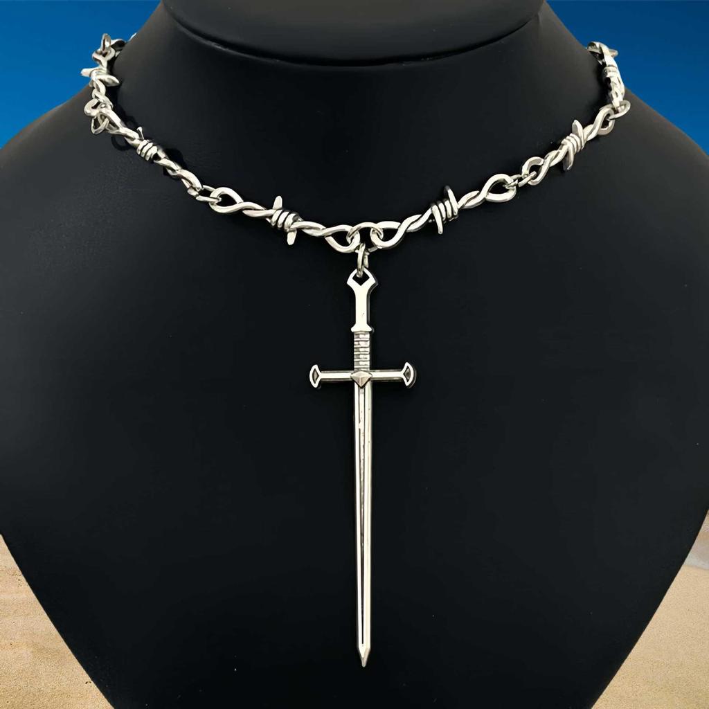 Punk Gotický Choker Náhrdelník Srdce a Trny - Unisex Módní Statement Doplněk